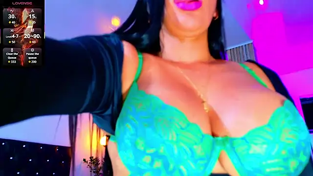 SQUIRT4UMEGAN's cam snapshot