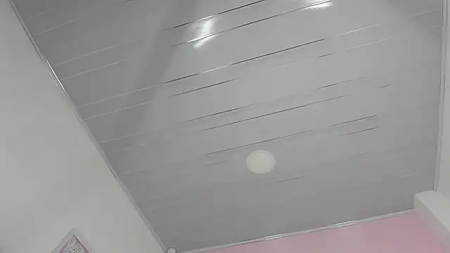 Clarita_Hill's cam snapshot