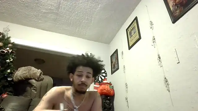 bigdickjojo69 live sex cam