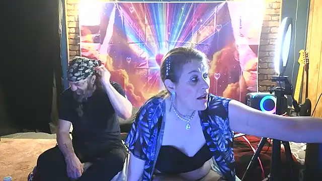 PropertyAndBiker live sex cam