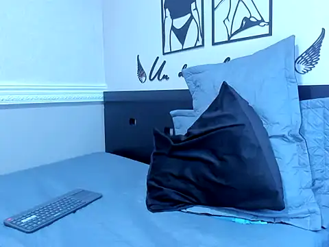 Allison_21_'s cam snapshot