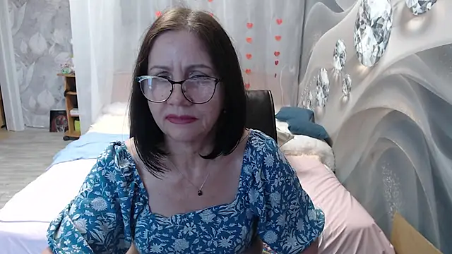 OlgaHottie live sex cam