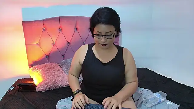 Angelic_17's cam snapshot