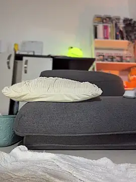 Your_Honeey's cam snapshot