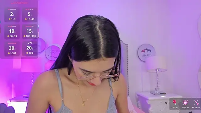 Alison_Carde05's cam snapshot