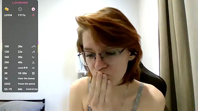 PetralPrime live sex cam