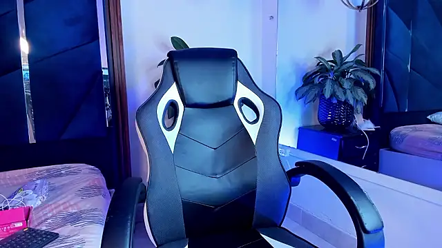 AgathaSanderhs_'s cam snapshot