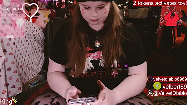 VelvetDiablo's cam snapshot