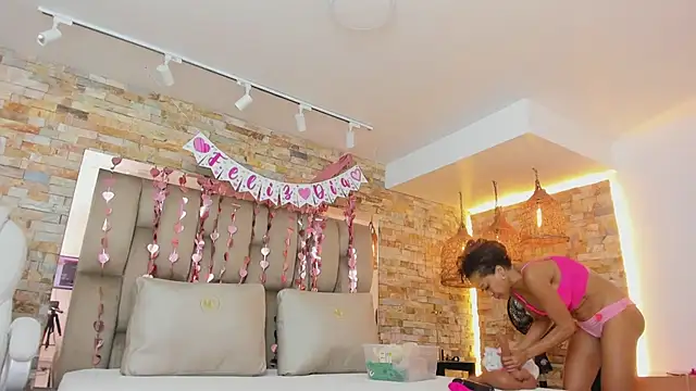 karla_dunn's cam snapshot