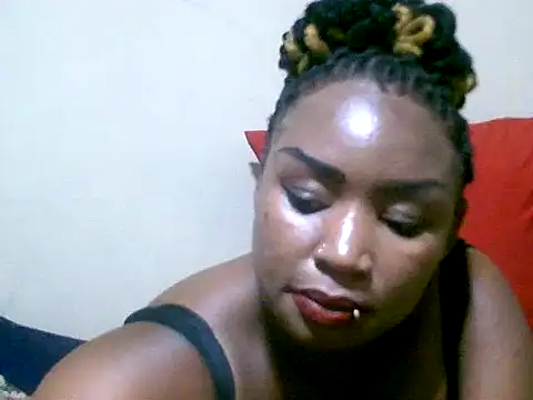 LICIOUSEBOOBSXX's cam snapshot