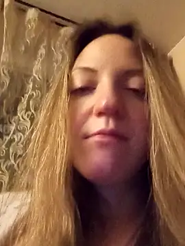 KattyLuuu live sex cam