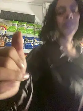 NINA_18_YEARS's cam snapshot