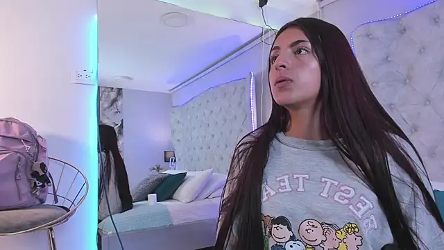 katia_parker_'s cam snapshot