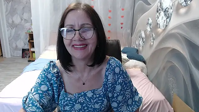 OlgaHottie live sex cam