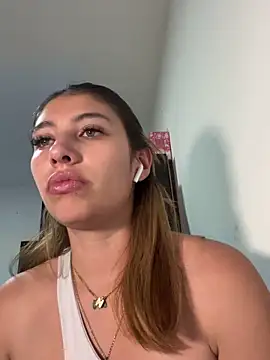 AliceTeenager___'s cam snapshot