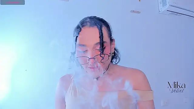 Mika__velvet live sex cam