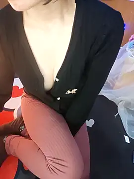 Alone_nothing live sex cam