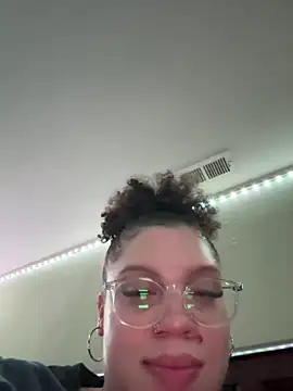 QueenNuttCollector live sex cam