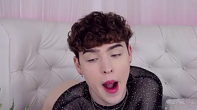 RobbyCharming live sex cam