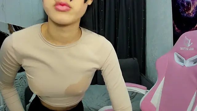 HelenBlazeTrt's cam snapshot