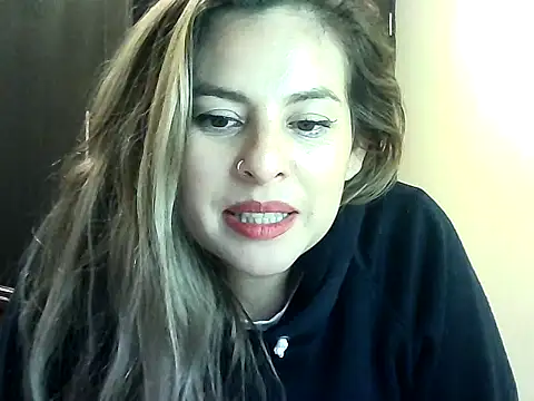 Valery__Rouse_'s cam snapshot