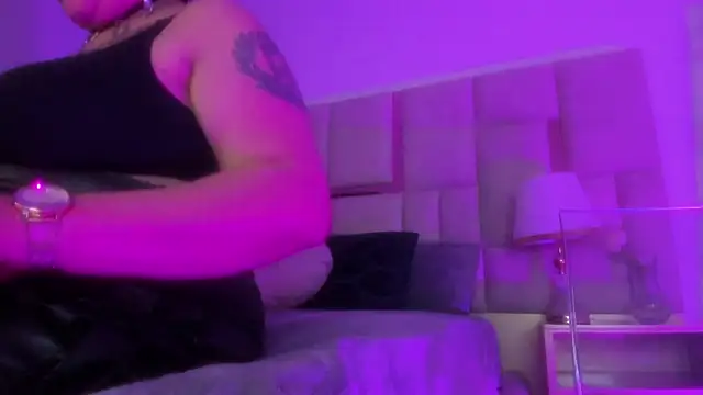 Violett_Sinclair's cam snapshot