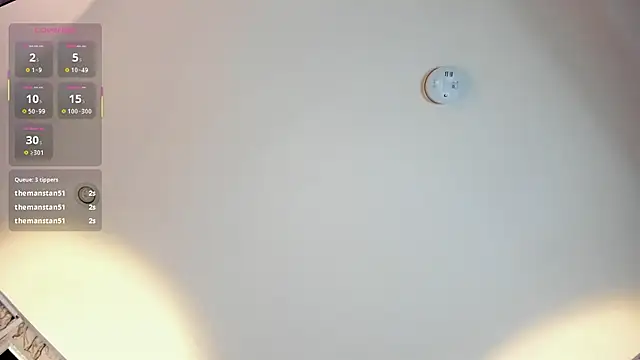 adelinemoretti's cam snapshot