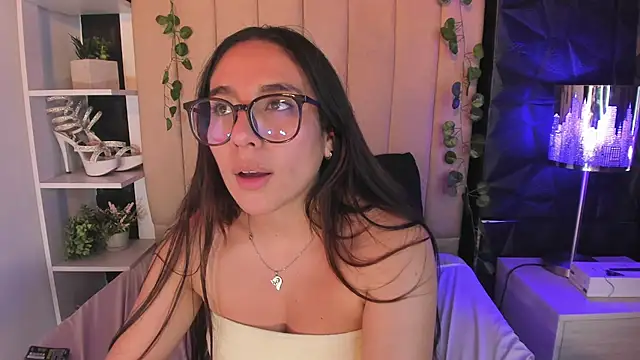 Bonnali_lune's cam snapshot