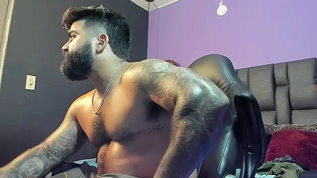 Lyon_vach live sex cam