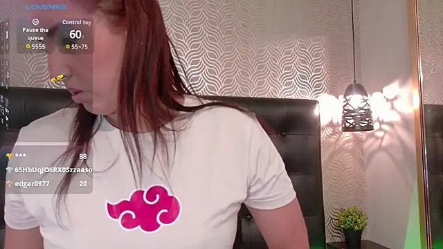 Sharonevanss_'s cam snapshot