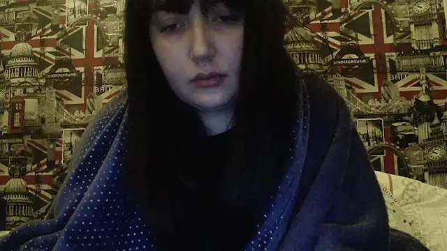 Lynylou live sex cam