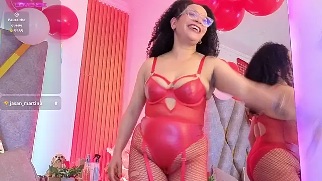 Cintiia_Holmes live sex cam