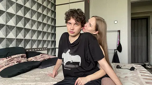 merycouple live sex cam