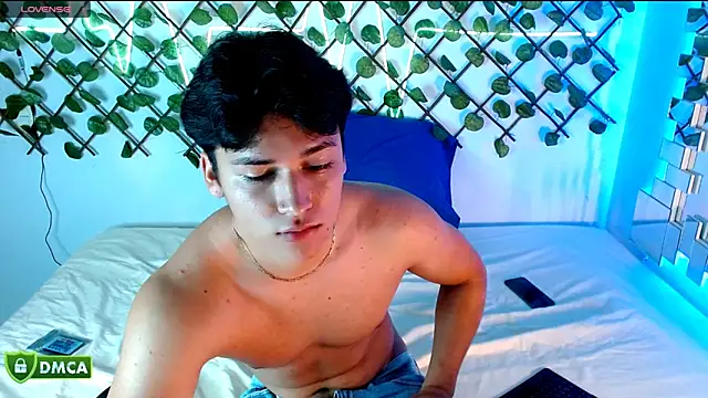 Liam_Chameliam live sex cam