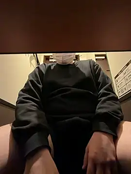 yuuuuusuke00 live sex cam