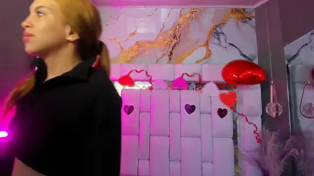 Natasha-Adams's cam snapshot