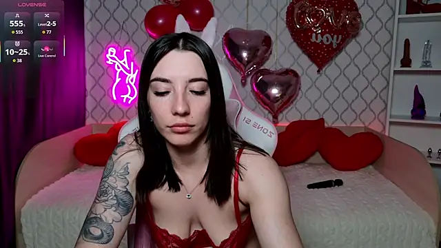 Curious_Lily's cam snapshot