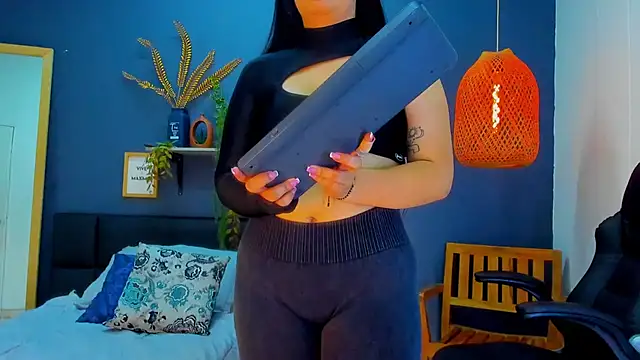 eliza_pink24's cam snapshot