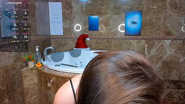 MelindaTin's cam snapshot