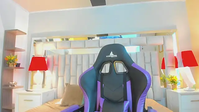 mariiahneedles live sex cam