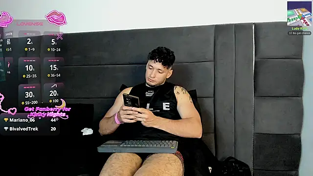 alejandro__2 live sex cam