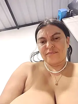 Horny-Mommy-Dirty live sex cam