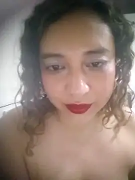 Nyssa_Coil live sex cam