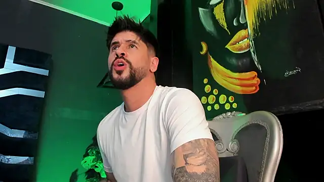 Petesevans live sex cam