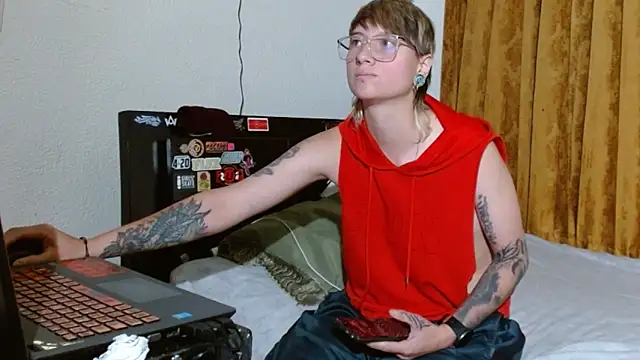 mi4_sk's cam snapshot