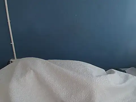 Sweet-Bella17's cam snapshot