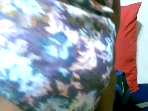 LICIOUSEBOOBSXX's cam snapshot