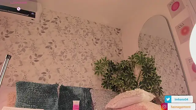 HannaSexTime live sex cam