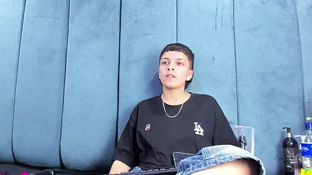 Megan_Thompson_'s cam snapshot