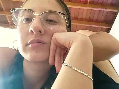 marcelinegrenger_'s cam snapshot